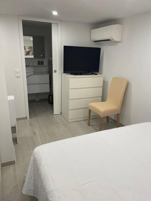Grand Studio Neuf A 50 M Du Port Saint-Tropez Exterior foto